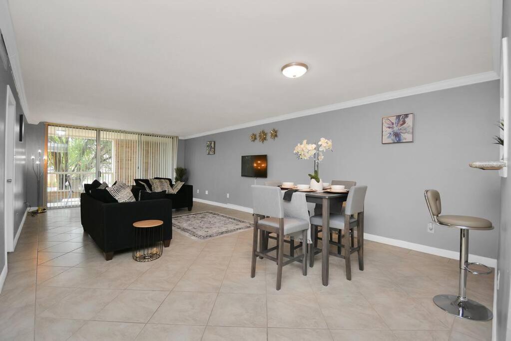 Double Master Suites Condo Near Med Ctr, Nrg Arena 2 Houston Exterior foto